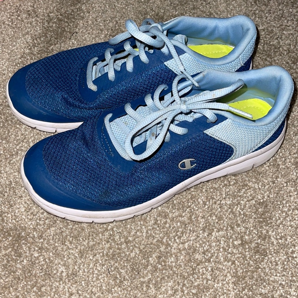 Champion Sneakers